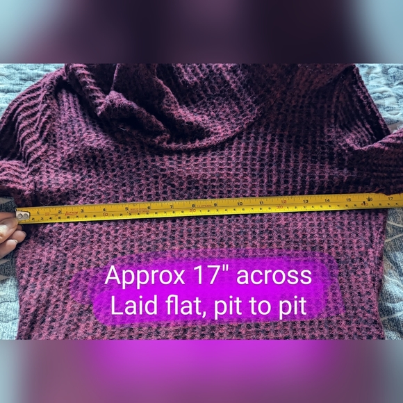 🎉No Boundaries size Med, EUC 3/4 sleeve, burgundy, cowl neck pullover - Picture 7 of 14